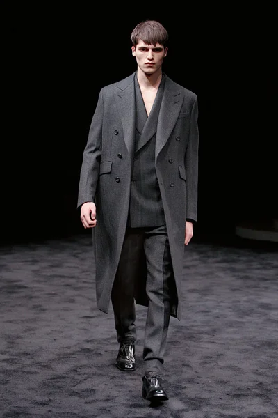 Look 2